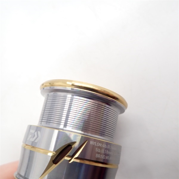 ２０ルビアスＬＴ２５００Ｓ純正スプール、ドラグノブ